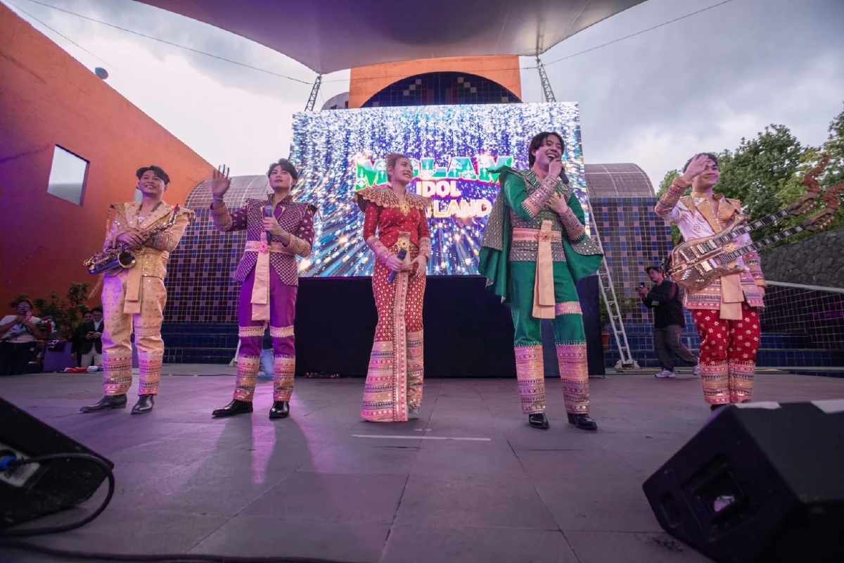 หมอลำไอดอล ลูกอีสานสู่สากล เสิร์ฟความม่วนใจกลางกรุงเม็กซิโก