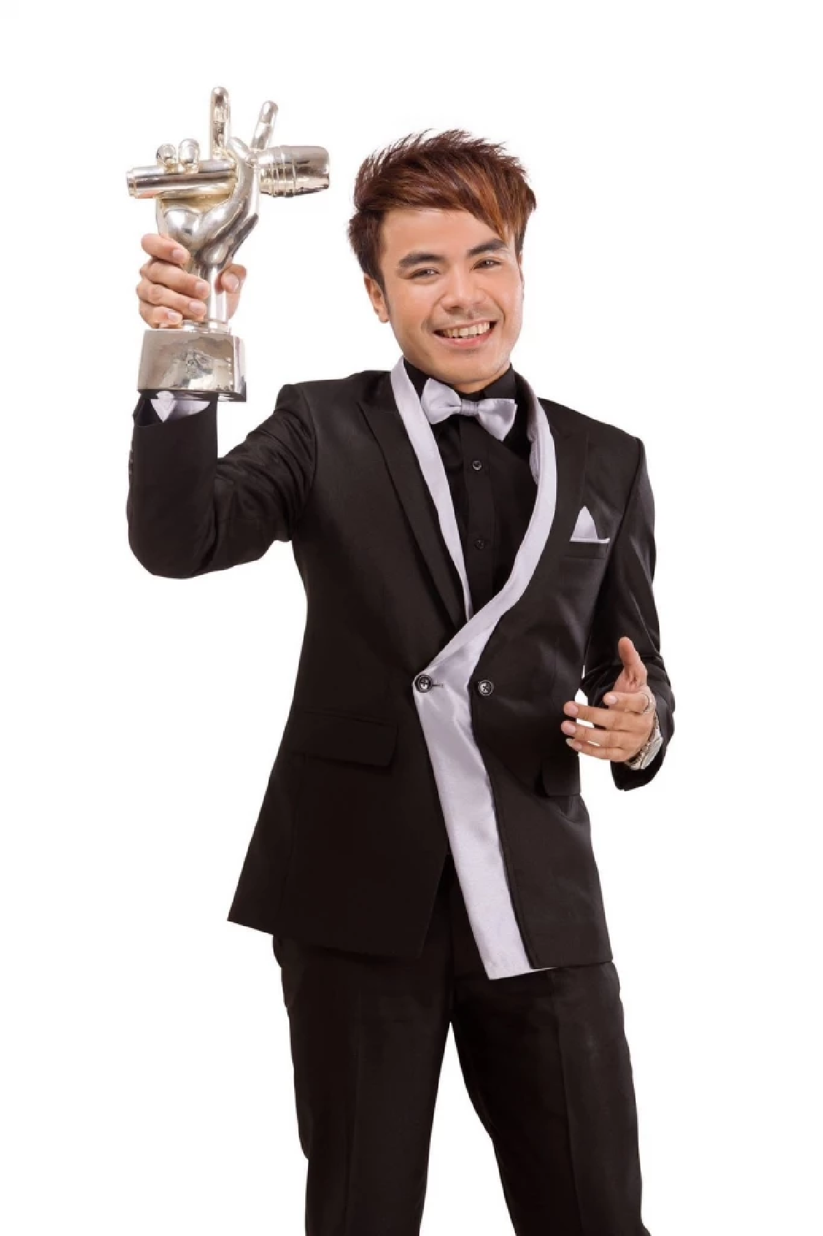“โชน โสวานเรียช” นักร้องดังเขมรประกาศแบนเพลงตัวเอง เหตุใช้ทำนองเพลงไทย