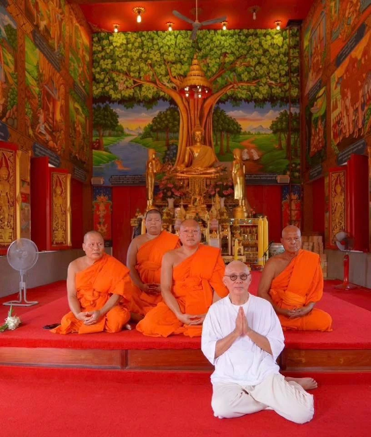 “ตู่ นพพล” ลาสิกขาแล้ว! หลังบวชถวายบุญแด่สมเด็จพระพันปีหลวง 