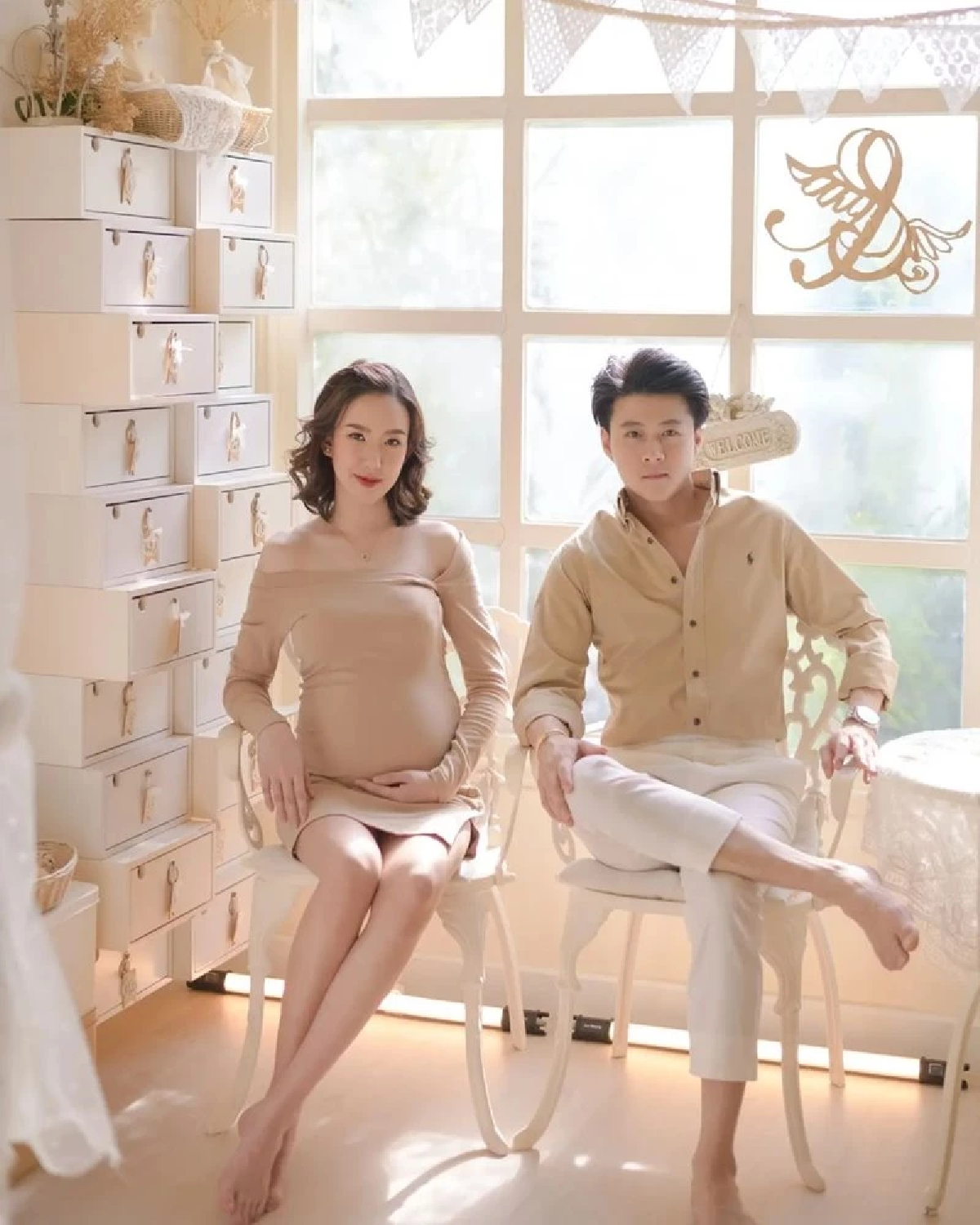 เปิดประวัติรู้จัก \"บอส อัศม์กรณ์\" นักธุรกิจหนุ่มโปรไฟล์ดี อดีตสามี \"เชอรีน\"