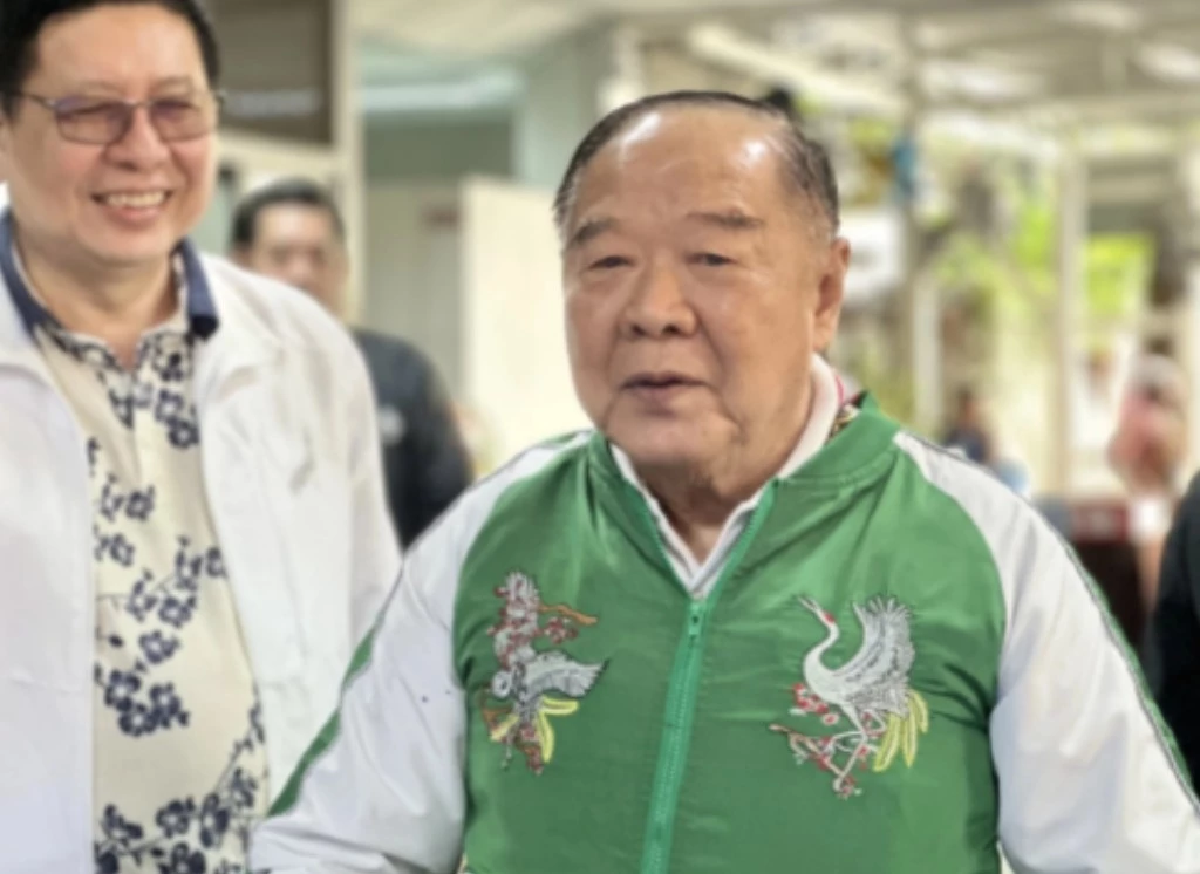 HBD \"ลุงป้อม\" ครบ 80 ปี บอกยังห่วงประเทศ-ประชาชนที่เดือดร้อน