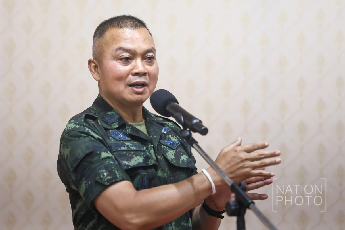 เห็นด้วยหรือไม่? \"ปานเทพ\" เสนอ 3 ข้อ หากไม่ต่ออายุราชการให้ \"แม่ทัพกุ้ง\"