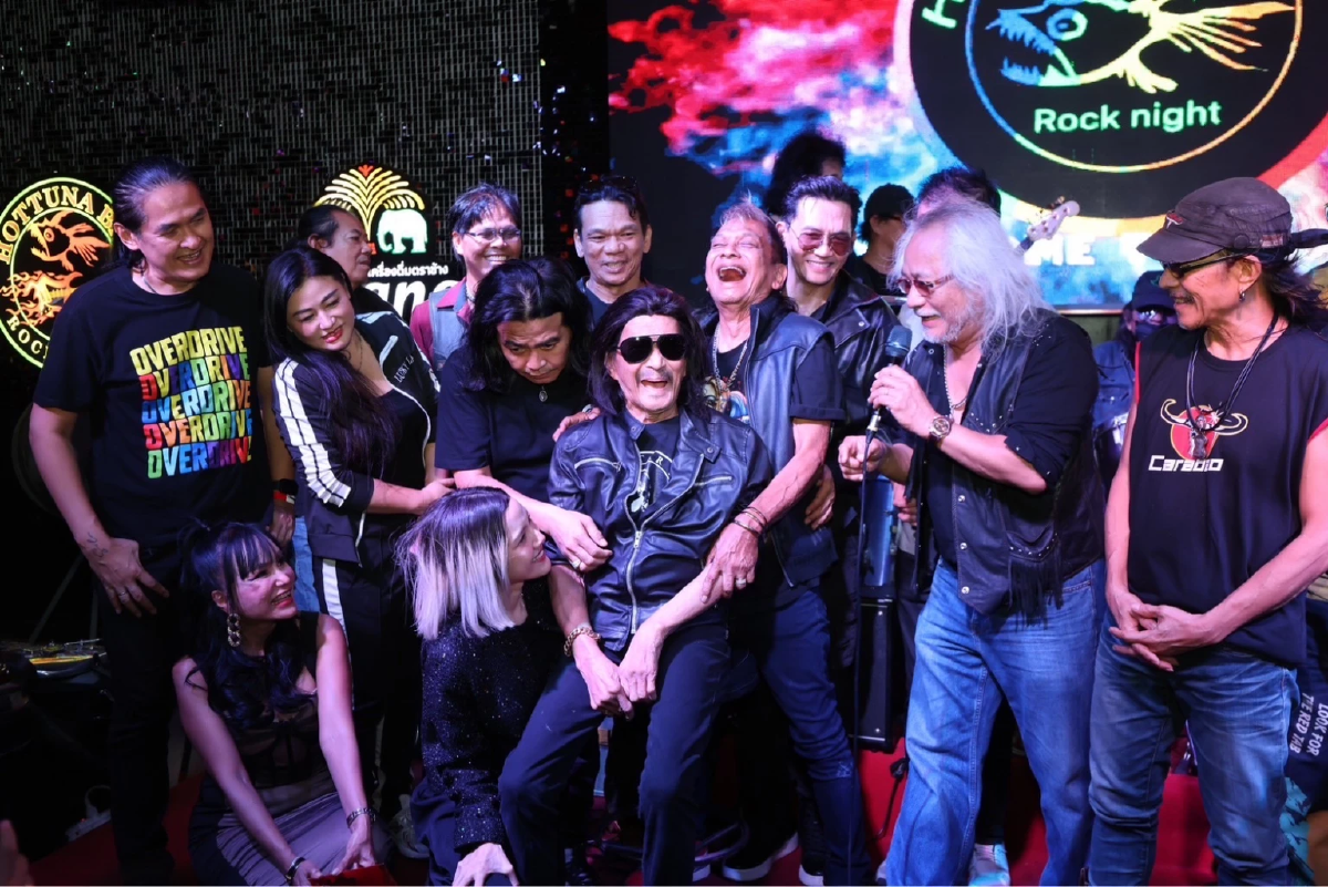 สุดตื้นตัน! วันเกิดกีตาร์คิง \"แหลม มอริสัน\" สหายรักส่งพลัง