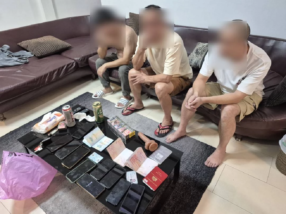 ตม.3 รวบแก๊งจีนเทา live sex ออนไลน์ คาบ้านพักพูลวิลล่าหรู