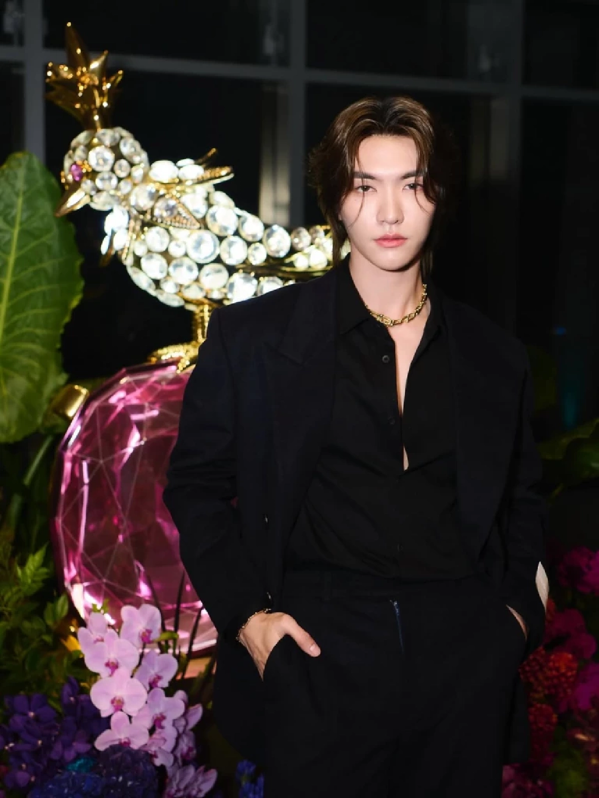\"บอส ชัยกมล\"มอบทุน - อุปกรณ์ ให้น้องๆ โรงเรียนพื้นที่ห่างไกล