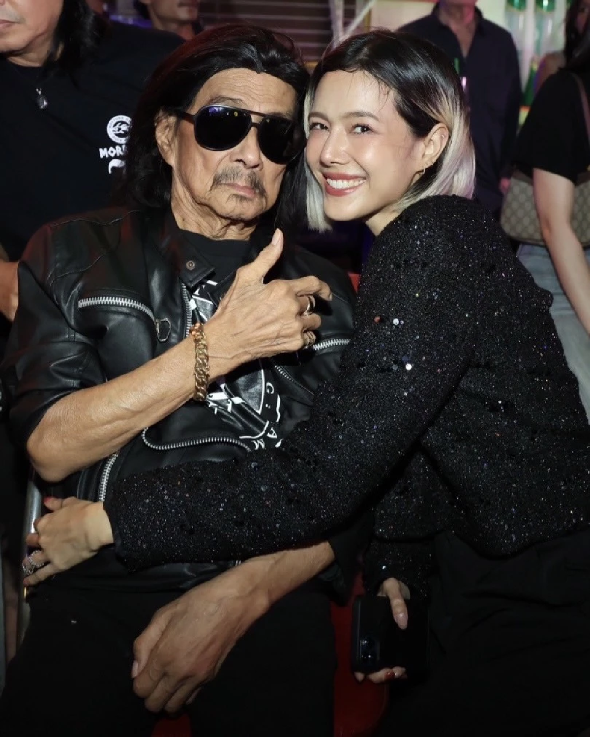 สุดตื้นตัน! วันเกิดกีตาร์คิง \"แหลม มอริสัน\" สหายรักส่งพลัง