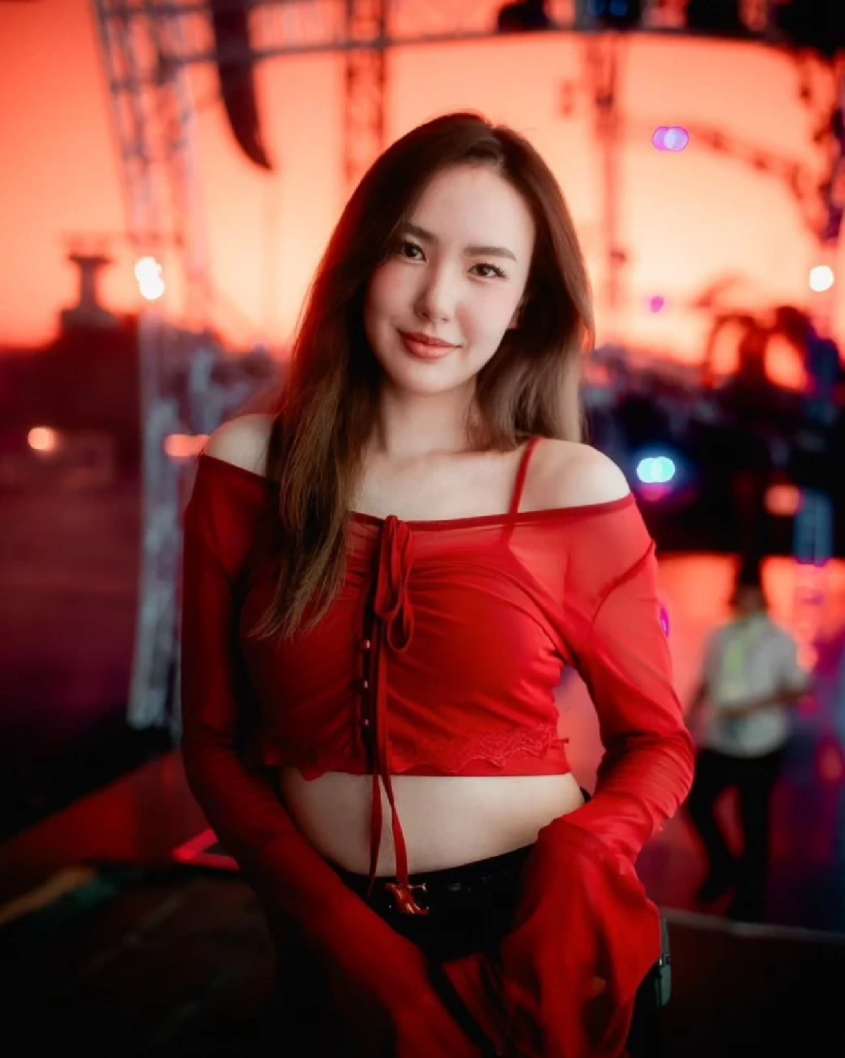 ส่อดราม่า \"เชอรีน - มารี\" รักใหม่ไฟลุก มิตรภาพเก่า…เหลือแค่เถ้าถ่าน?”