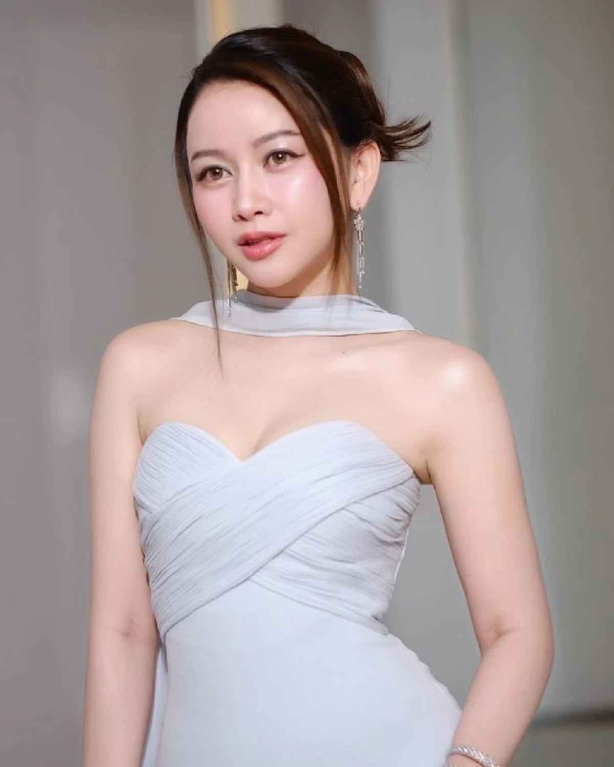 \"ดิว อริสรา\" จ่อคืนเงิน 5 ล้านแรกให้ \"เมย์ วาสนา\" ปิดดีลของแบรนด์เนมที่หายไป