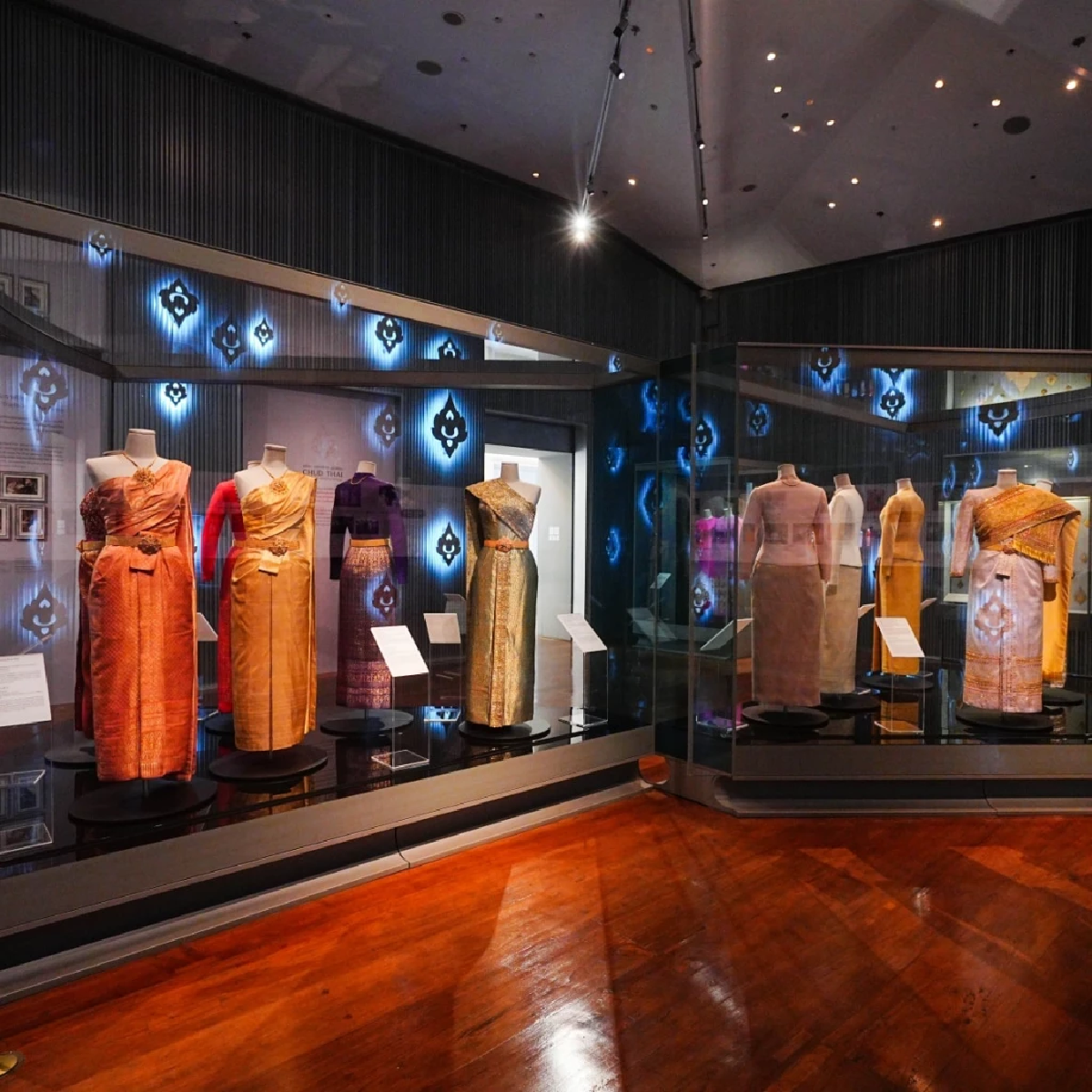 เจ้าฟ้าสิริวัณณวรีฯ ทรงเชิญชวนประชาชนร่วมสวมใส่ชุดไทยพระราชนิยม 8
