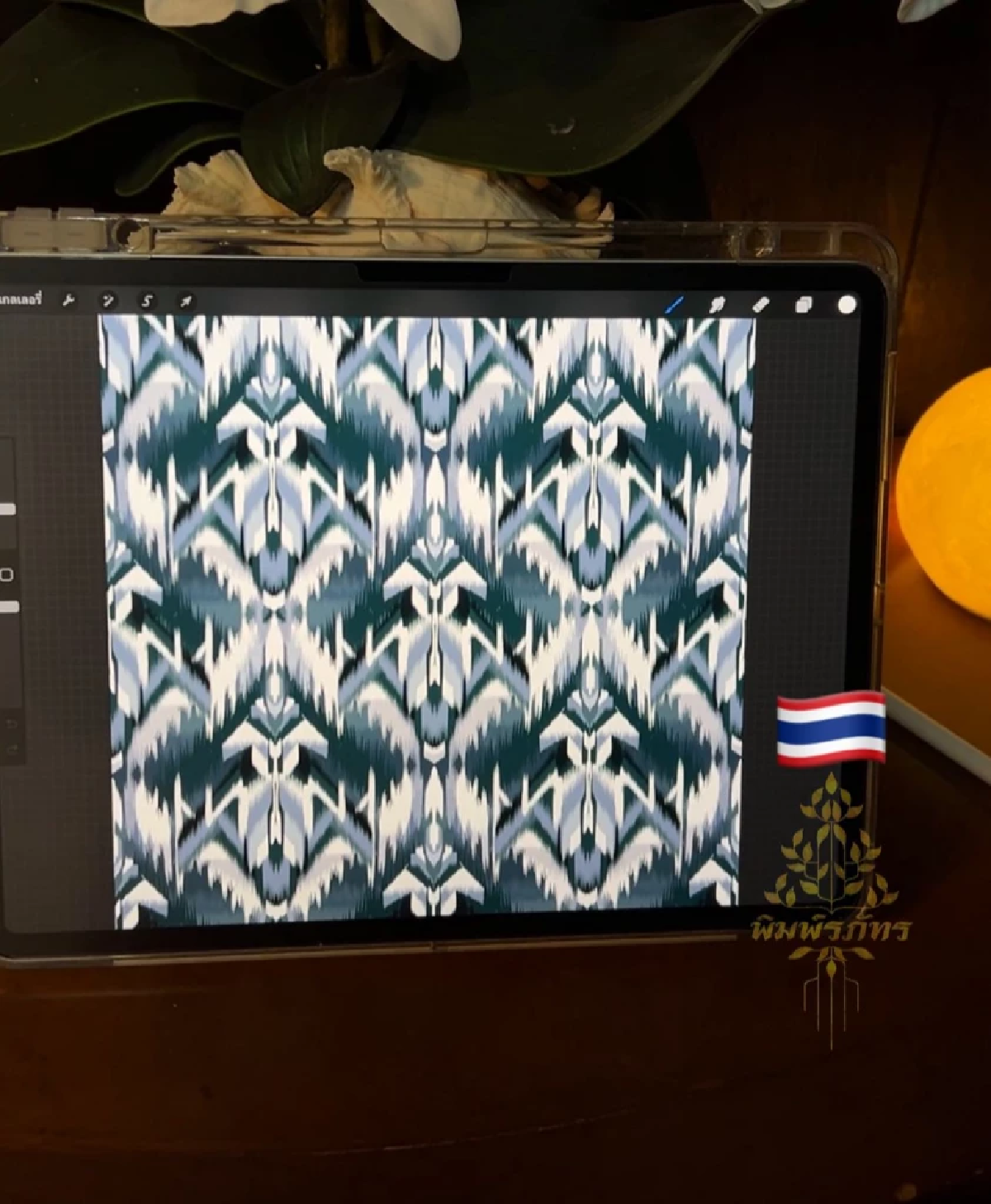 คนไทยออกแบบผ้าไทยลายกริพเพน ภายใต้แนวคิด “แม่ย่านางกริพเพน”