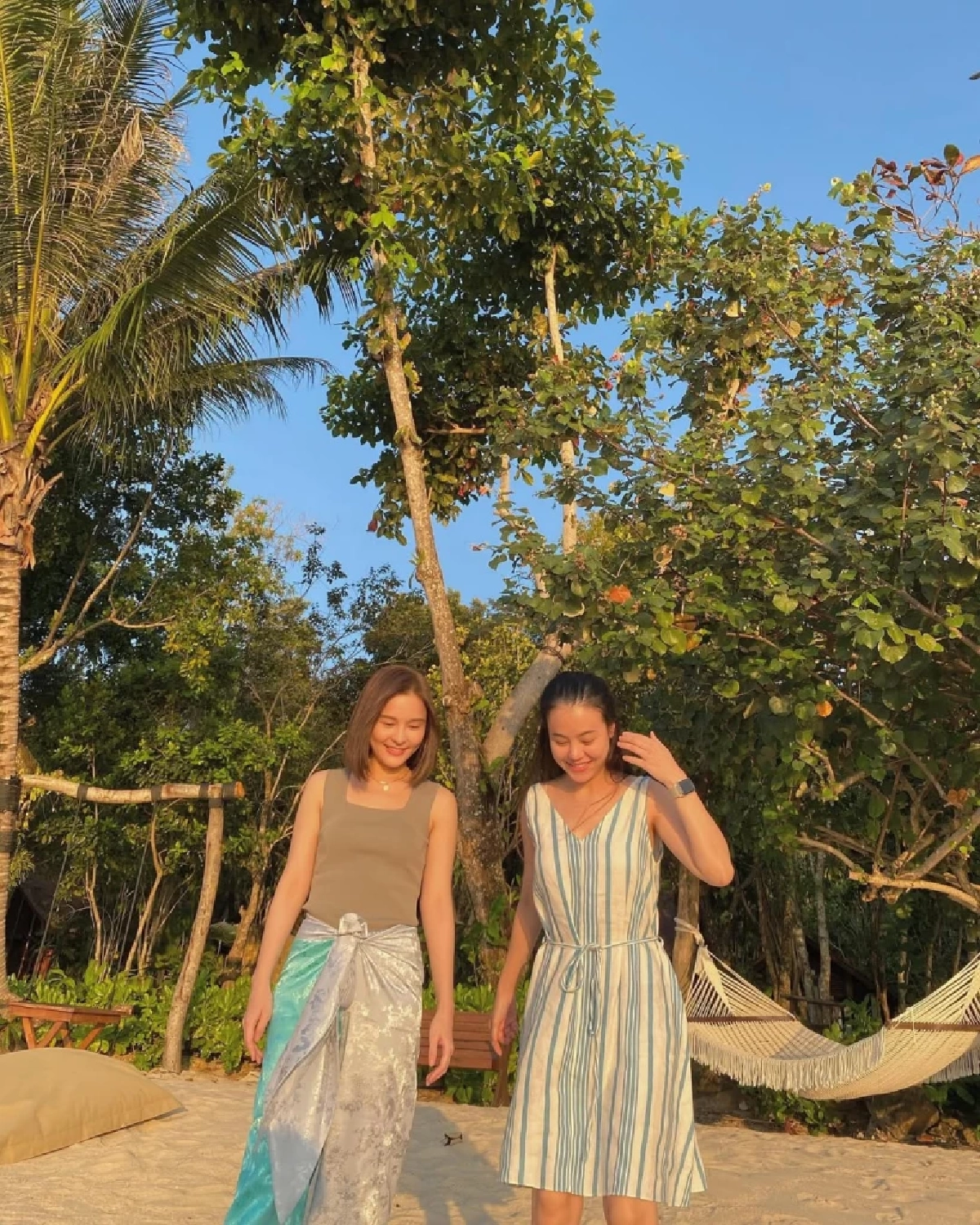 เปิดวาร์ป \"อัง สุพัตรา\" น้องสาว \"ออม สุชาร์\" สวย โปรไฟล์ดี ขวัญใจชาวโหนกระแส