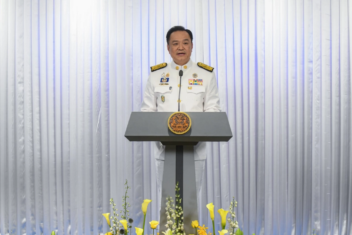 \"อนุทิน\" แถลงครั้งแรก เร่งแก้ไข ปัญหา 4 ด้าน - จัดทำ รธน. ฉบับใหม่