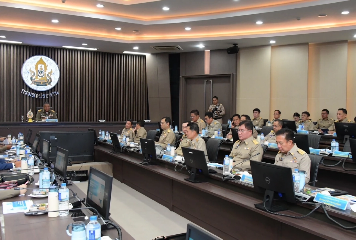 องคมนตรี ติดตามสถานการณ์น้ำลุ่มเจ้าพระยา