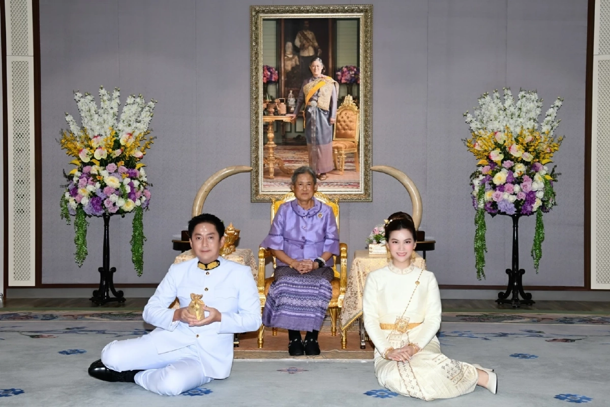 \"หมิง จิรกิติยา\" และสามี \"อรรถ วิสุทธิ์\" เข้าพิธีสมรสพระราชทาน จากกรมสมเด็จพระเทพฯ