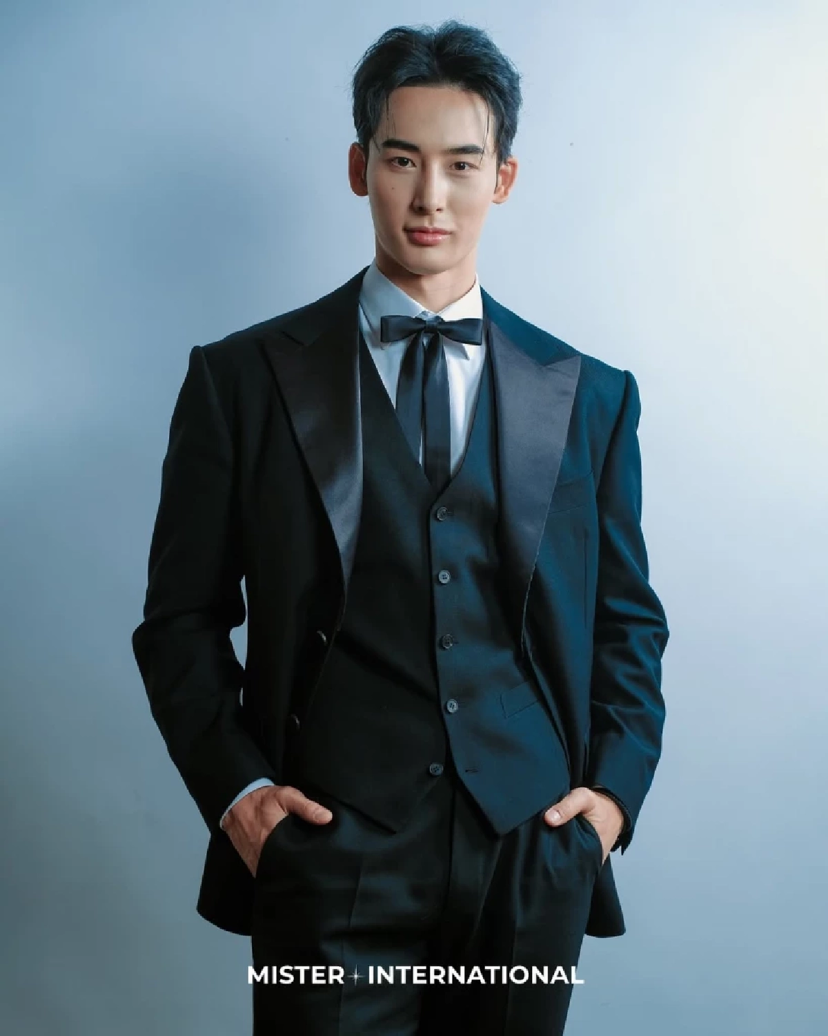 เปิดวาร์ป \"โอปป้าซึงโฮ\" ทำโซเชียลแตก ลุ้นรางวัล \"Mister International 2025\"