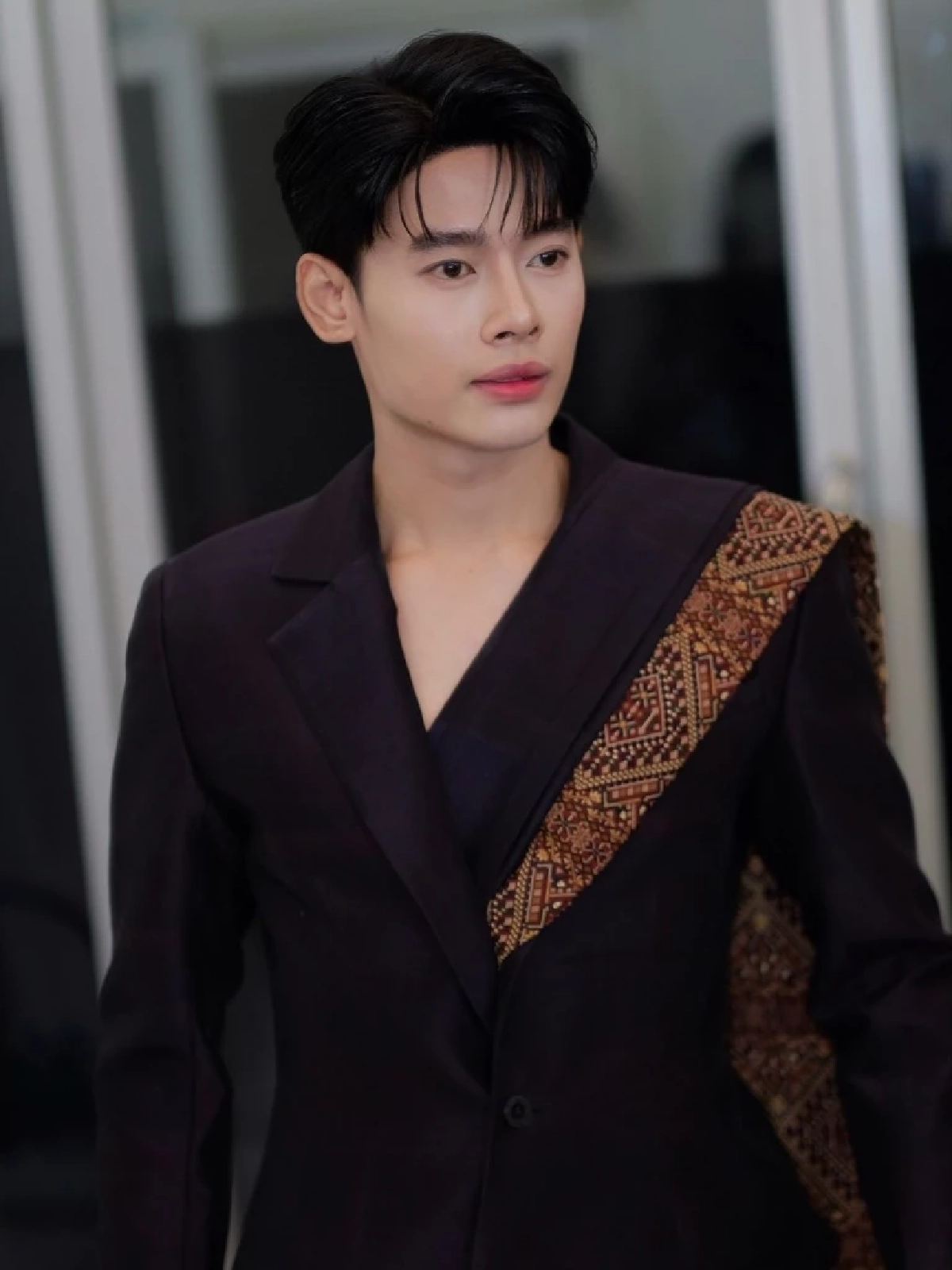 ปลดฟ้าผ่า! \"นักร้องหนุ่ม ม.\" เปลี่ยน ผจก.ด่วน วงในชี้ ถูกโกงเงินล้าน?