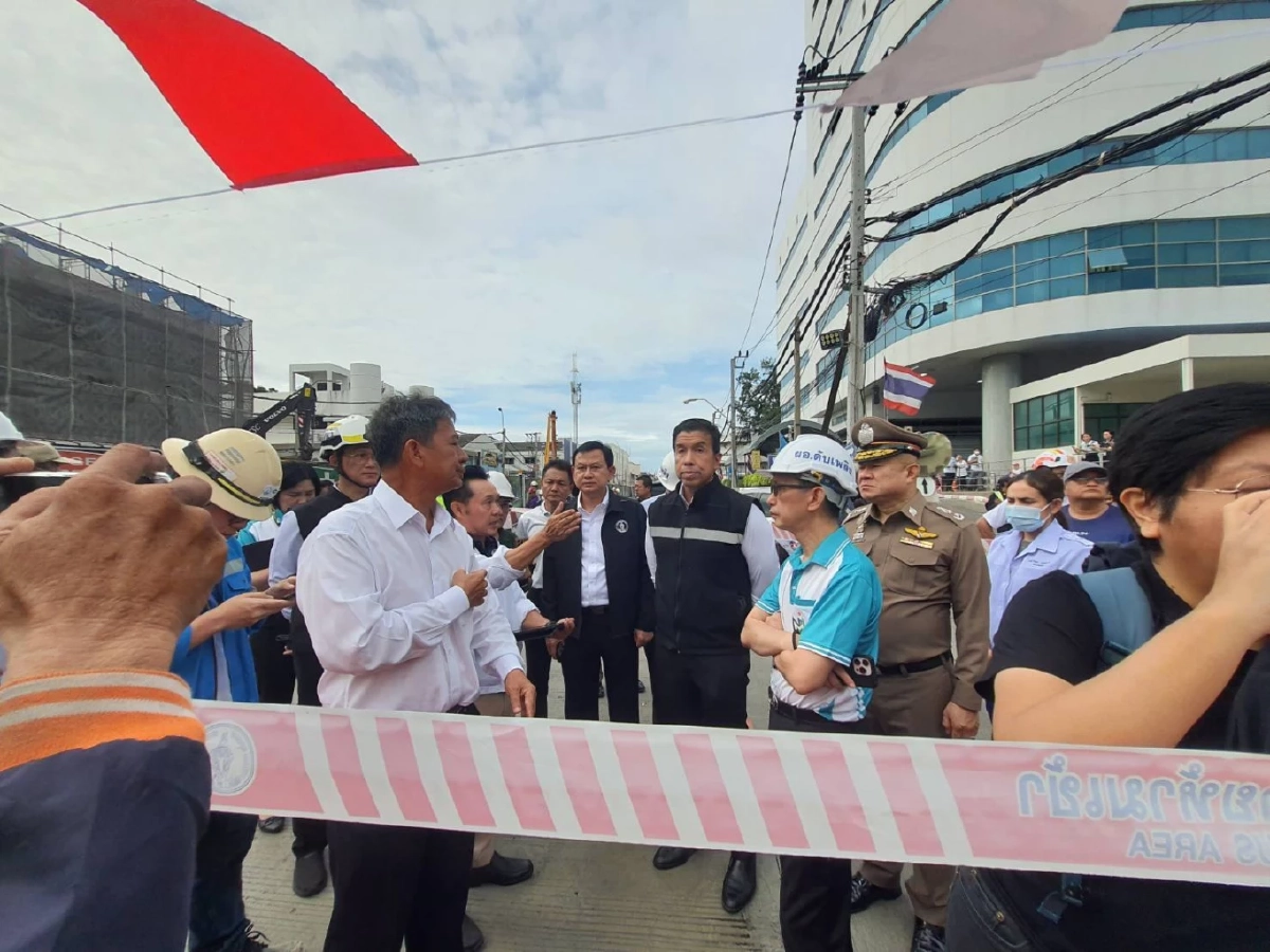 เปิดสาเหตุ ถนนทรุดตัว หน้าวชิรพยาบาล กทม.เร่งแก้ไขโดยเร็วที่สุด