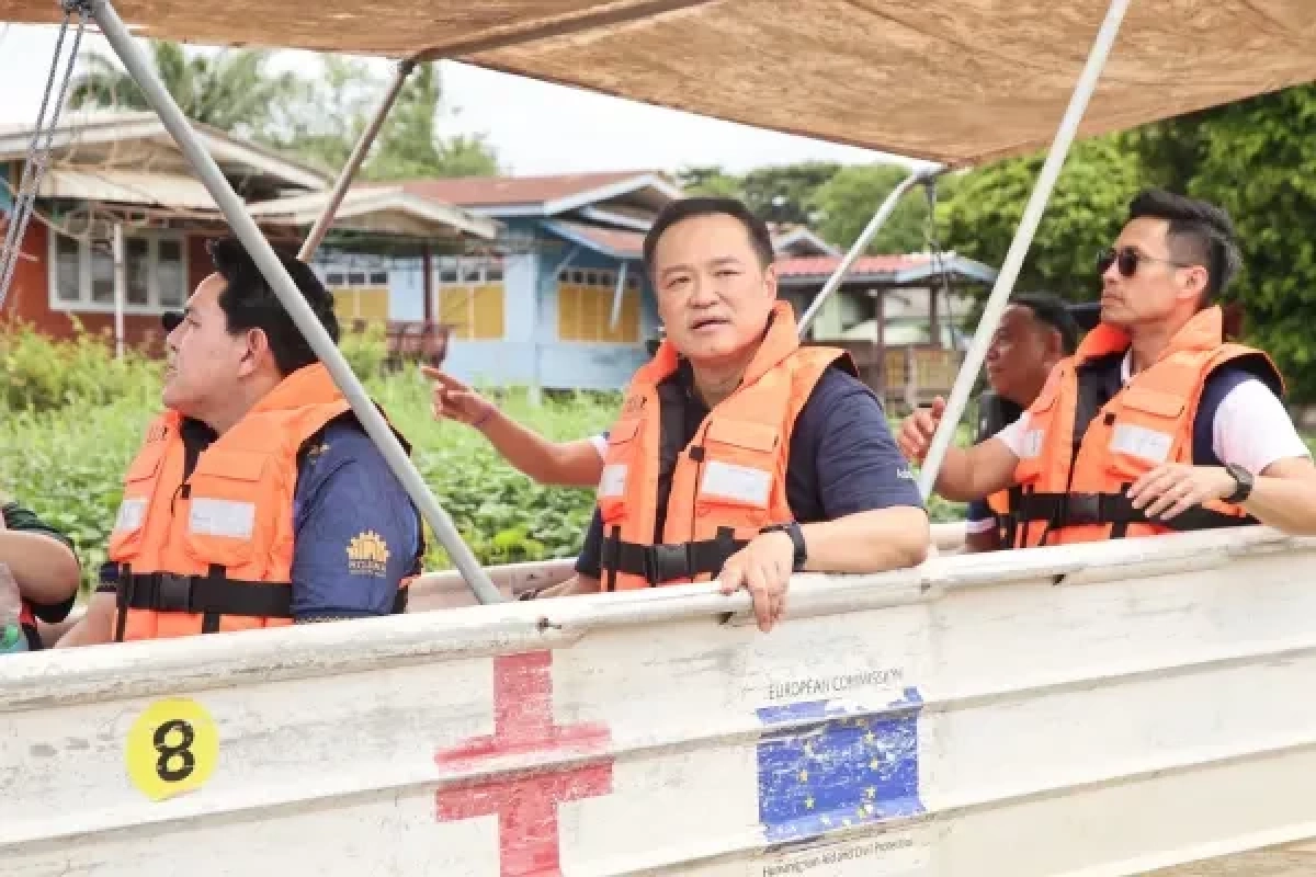 รวมเลขเด็ด นายกฯ \"อนุทิน\" เคยแจกโชค เลขท้าย 2 ตัว ขนลุก! ล่าสุด เลขชน \"ลุงตู่\"