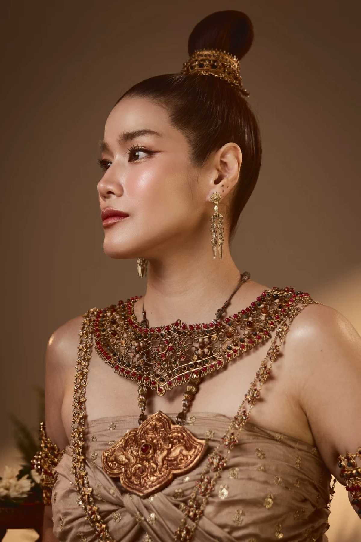 \"กบ พิมลรัตน์\"ฮอตเวอร์ เสิร์ฟลุคใหม่กร้าวใจ สาวๆแห่ทักจีบไม่หยุด