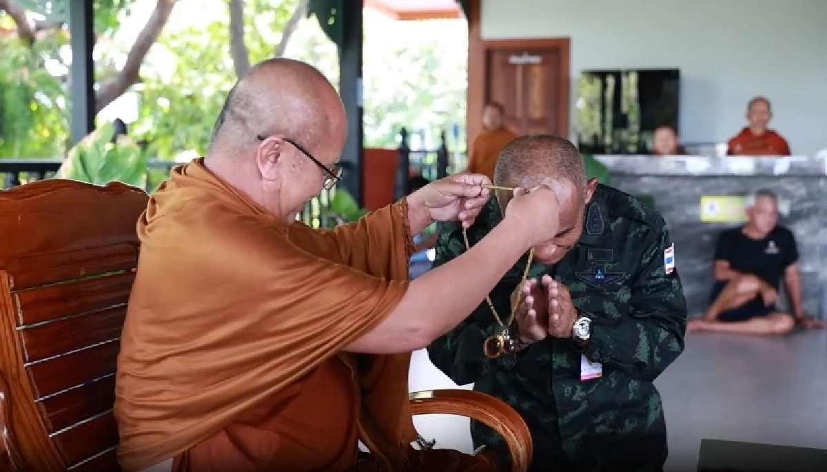 แห่ชื่นชม \"หลวงตาสินทรัพย์\" รับหนุน 15 ล้าน สร้างถนนป้องกันชายแดน