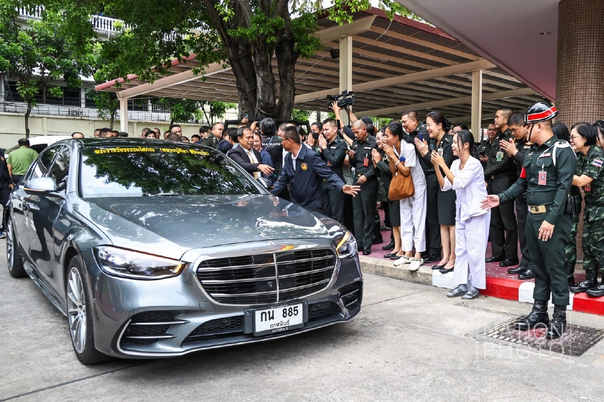 เลขเด็ด! ส่องเลขทะเบียนรถ "หลวงปู่ศิลา" พิธีอุทิศส่วนกุศลแด่ 16 ทหารกล้า