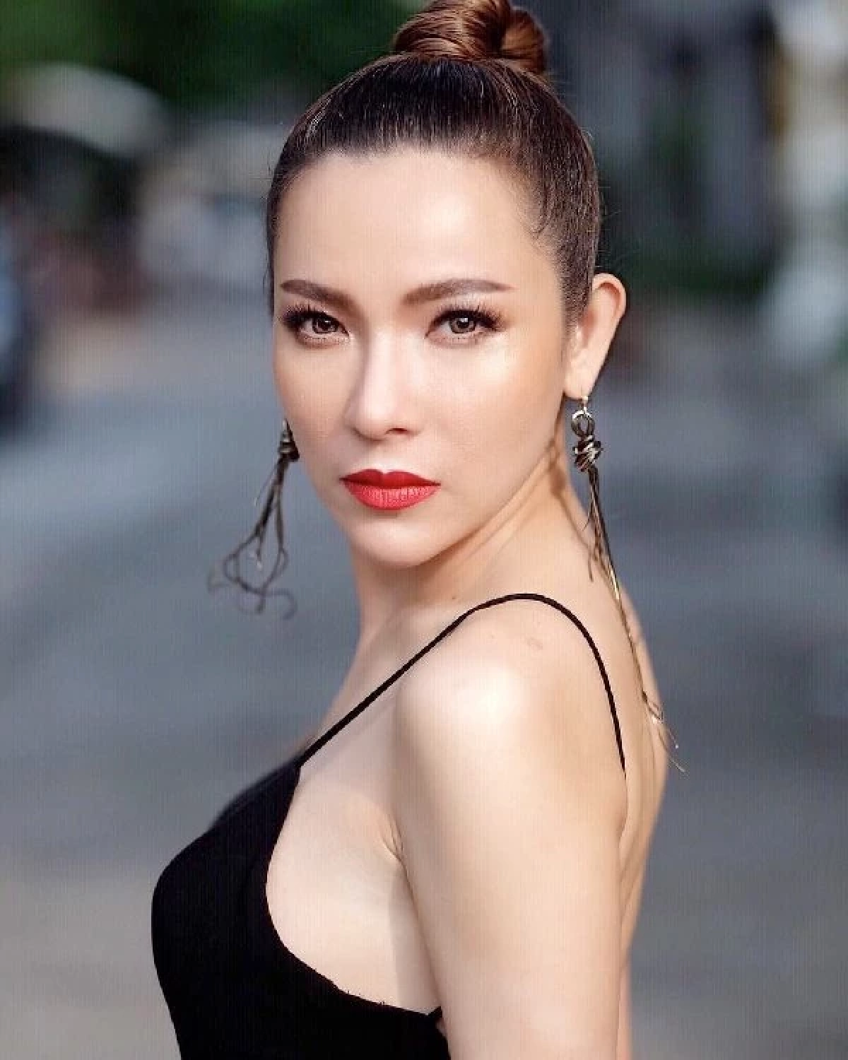 “ต้นหอม” เจอดราม่าลุกเต้นในคอนเสิร์ต ลั่น! ถ้ากลัวเห็นคนเต้น นอนอยู่บ้านนะคะ!
