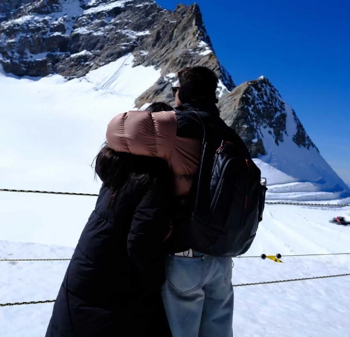 "หนุ่ม กะลา" เติมความหวานชวน "จ๊ะโอ๋ งามพริ้ง" จดทะเบียนสมรส