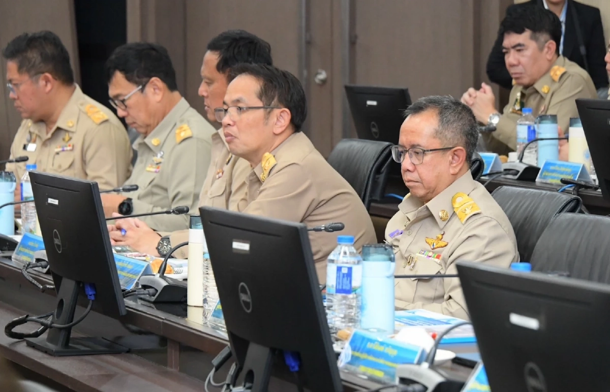 องคมนตรี ติดตามสถานการณ์น้ำลุ่มเจ้าพระยา