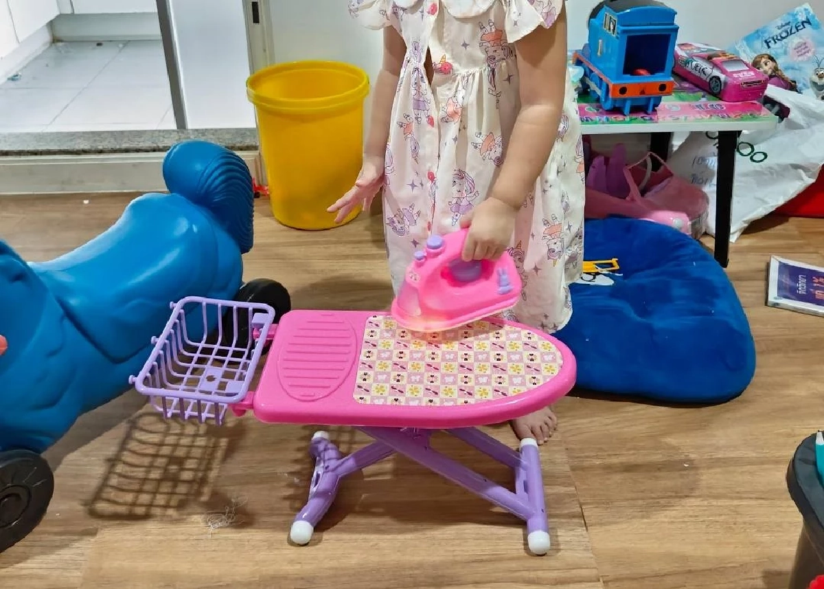 แม่โพสต์เตือน ลูกเล่น "เตารีดของเล่น" แต่ดันอยากจับของจริง ทำเกือบนิ้วขาด