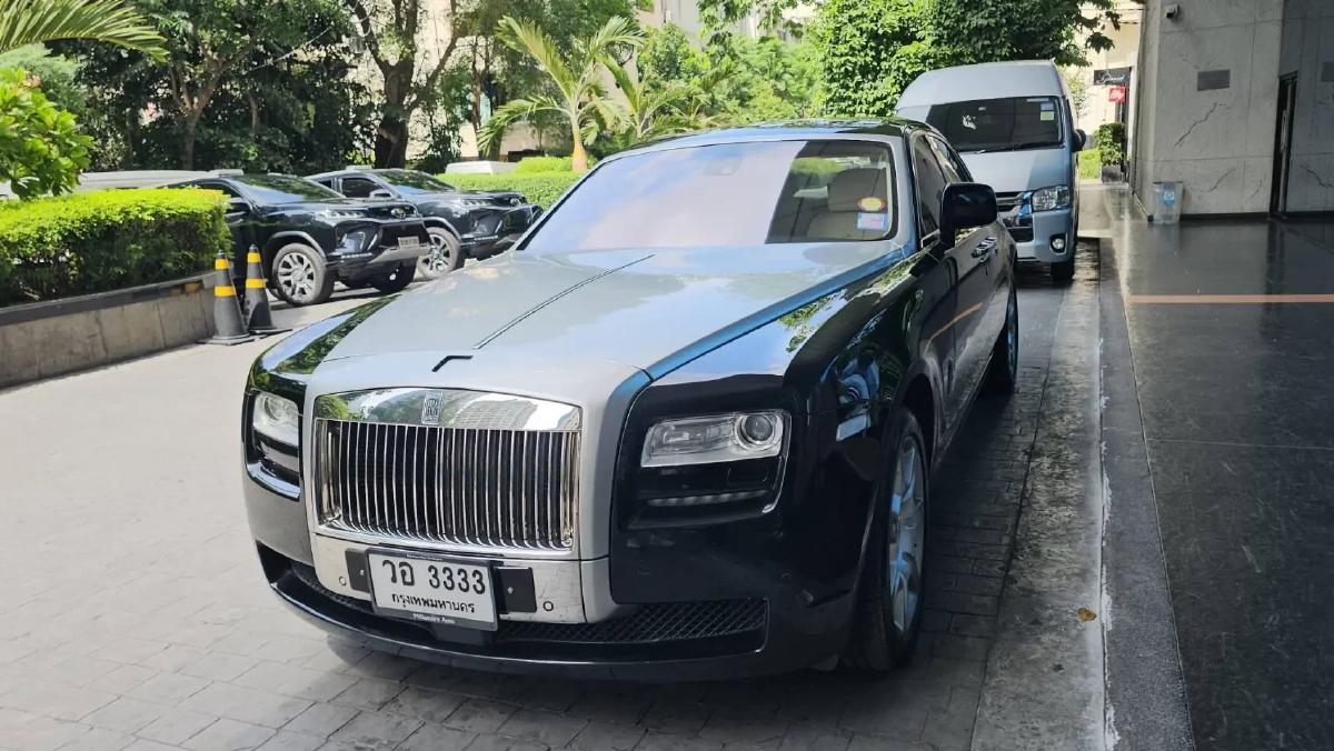 ส่องรถหรูรับนายกฯ \"อนุทิน ชาญวีรกูล\" Rolls-Royce Ghost เลขทะเบียนเสริมอำนาจเพิ่มบารมี