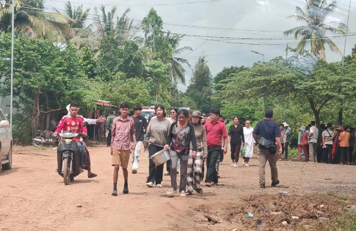 วัยรุ่นเขมรหิวขนม รับงานป่วนไทยได้เงิน 5,000 เรียล หรือ 39 บาทไทย