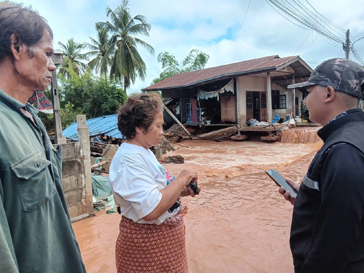 โคราชหนักสุดในรอบ 10 ปี น้ำป่าหลาก ซัดบ้านพังถล่มทั้งหลัง