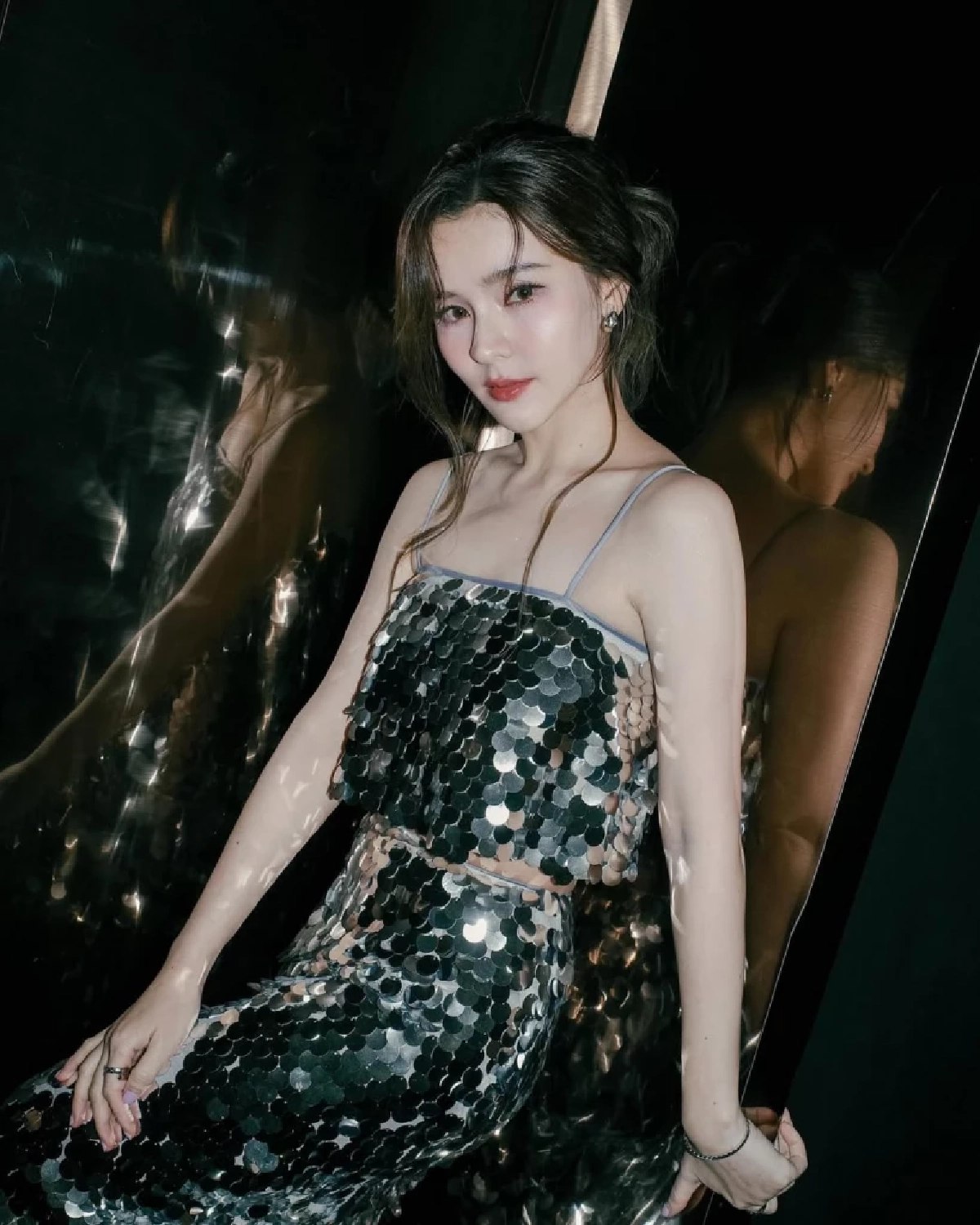 กางธุรกิจ \"ออม สุชาร์\"ใครถือหุ้นบ้าง หลังถูกโยงปมดาราฮุบ บ. มูลค่า 100 ล้าน