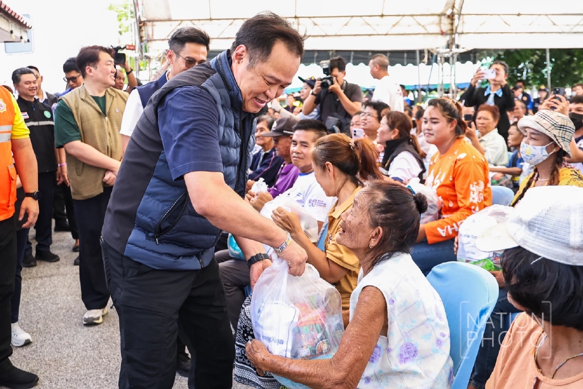 เลขทะเบียนรถหรู “นายกฯ อนุทิน” หลังลงพื้นที่ตรวจน้ำท่วมอ่างทอง