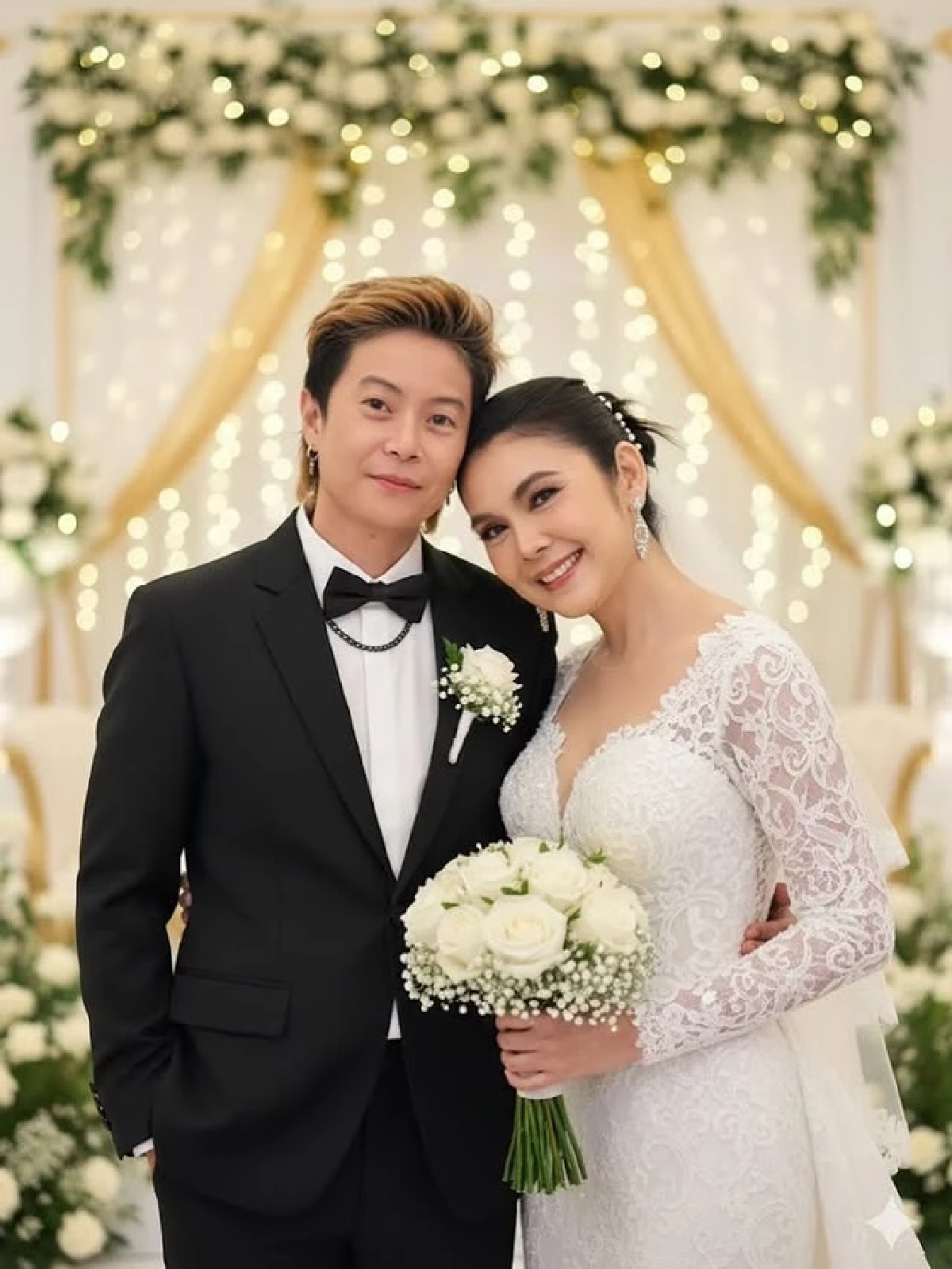 ‘ฝน ธนสุนทร’ เซอร์ไพรส์โพสต์ภาพคู่หวานใจในชุด ‘บ่าวสาว’ ลุ้นข่าวดีวิวาห์หวาน