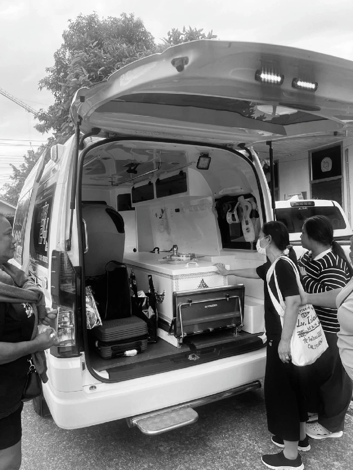 อาลัยฮีโร่! สาวพลเมืองดีช่วยเหยื่ออุบัติเหตุ กลับถูกรถพุ่งชนซ้ำดับสลด