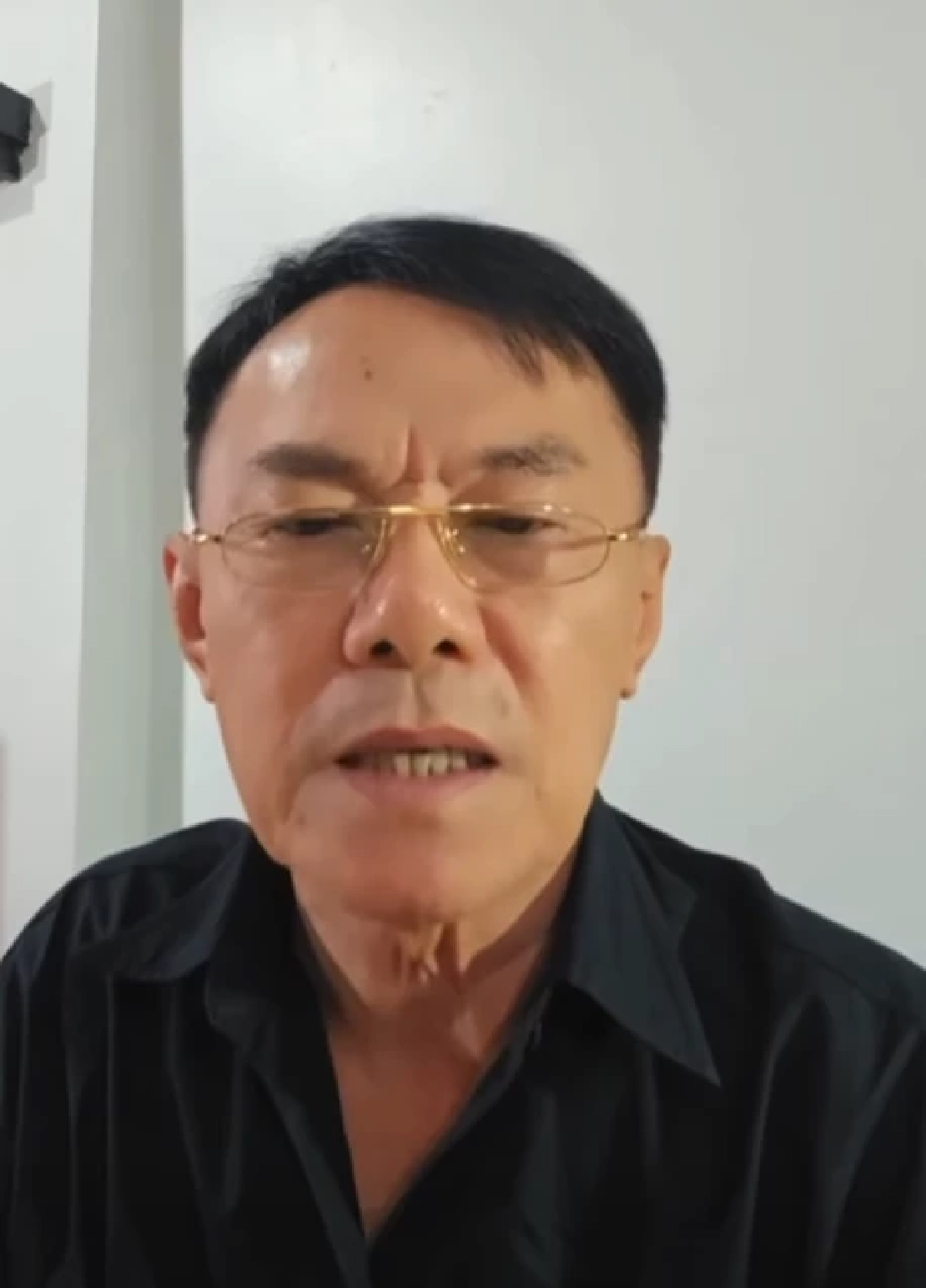 ฟาดแซ่บ! \'ท่านเรวัช\'ซัด อดีต สส.หญิงวัยดึก? หลังโพสต์ปมลอยกระทง