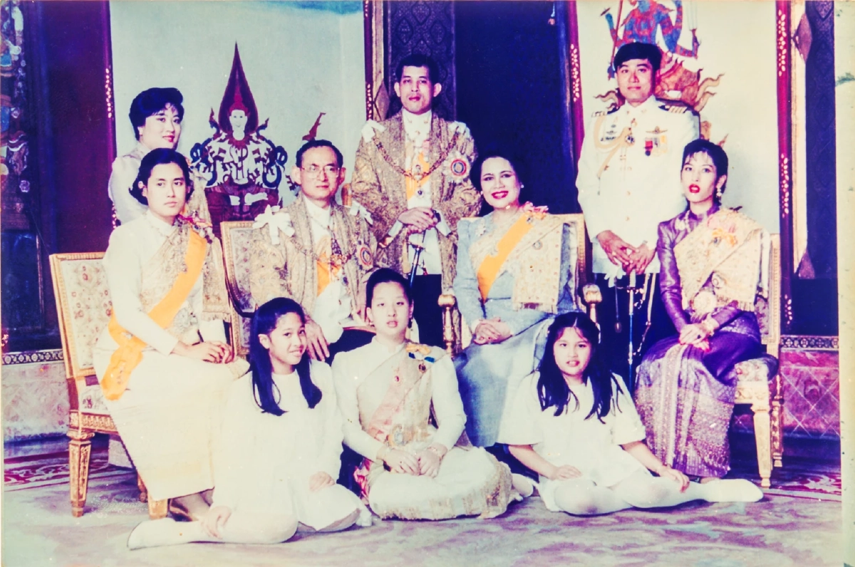 เปิดที่มาพระฉายาลักษณ์ \'สมเด็จพระพันปีหลวง\' ที่ประดิษฐานเบื้องหน้าพระโกศทองใหญ่ทรงพระบรมศพ