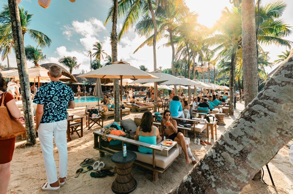 เปิดฤดูกาลไฮซีซัน! เช็คอินภูเก็ต รับลมเมดิเตอร์เรเนียน กิน-ดื่ม-ปาร์ตี้ริมทะเล