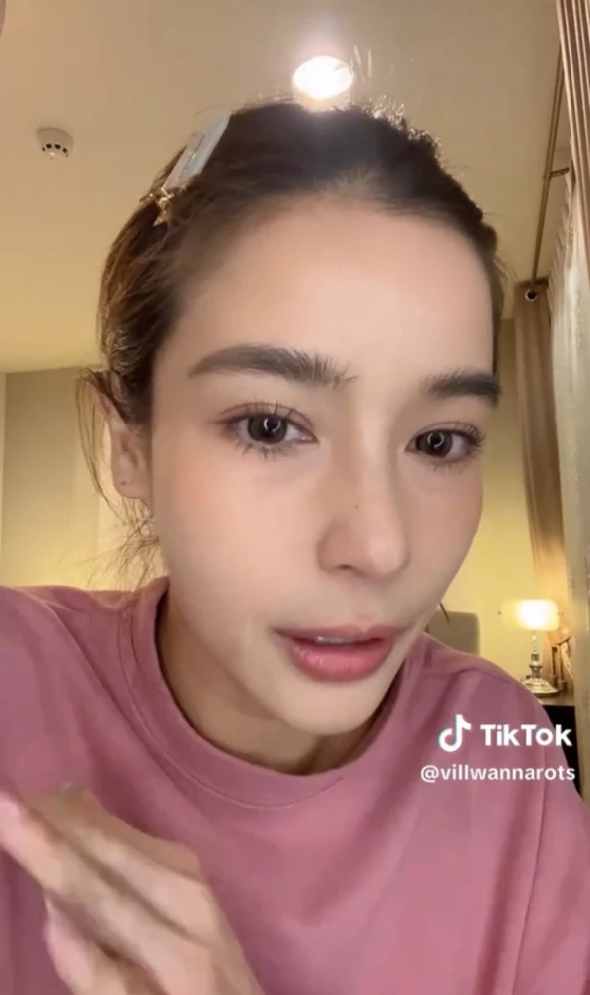 \"วิว วรรณรท\" เผยแล้ว หลังโพสต์แปลกจนหลายคนตกใจ ว่าเกิดอะไรขึ้น?