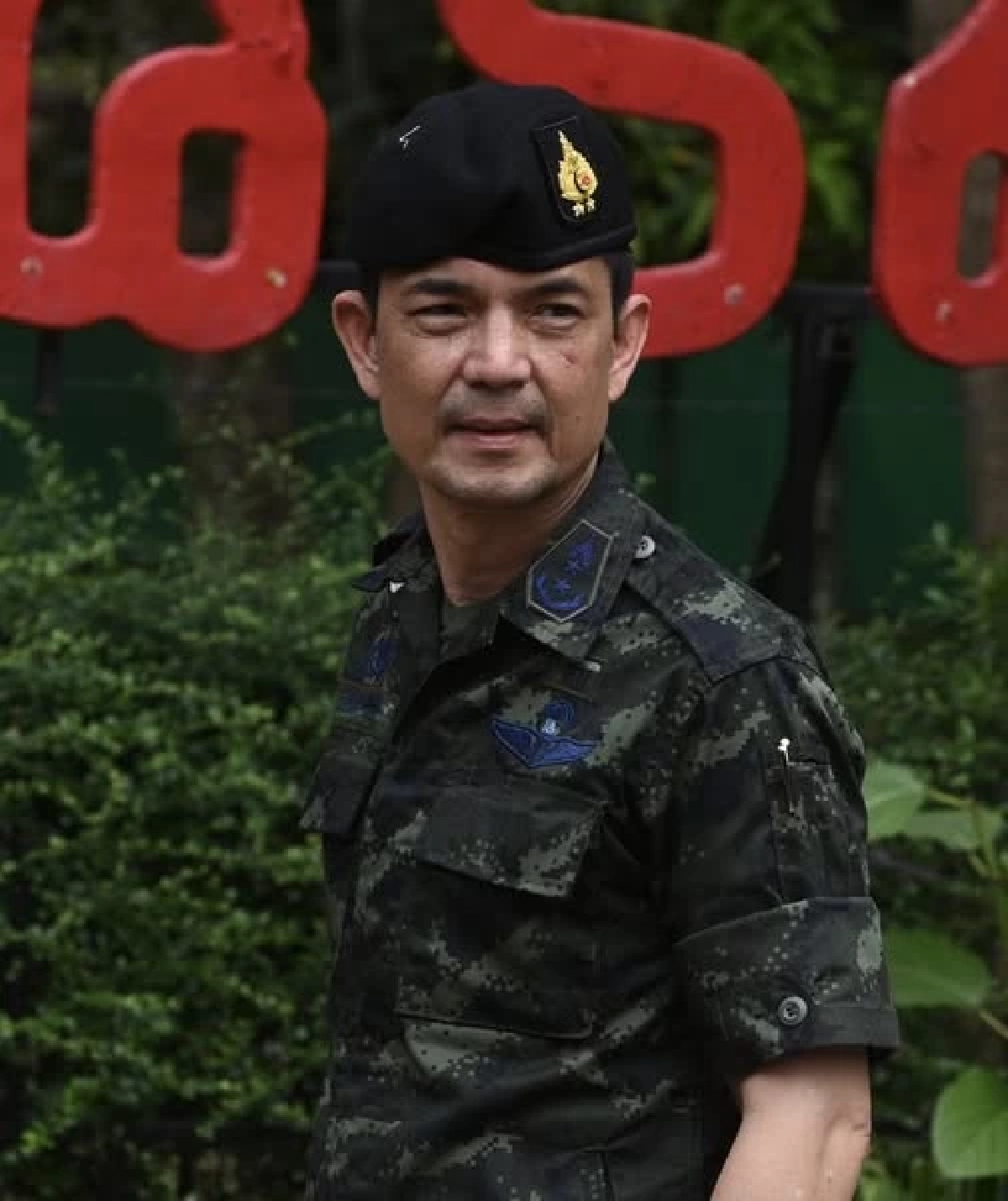 จับโป๊ะ! \"กัน จอมพลัง\" โชว์หนังสือกองทัพแค่ขอขอบคุณ สรุปใครแถ?