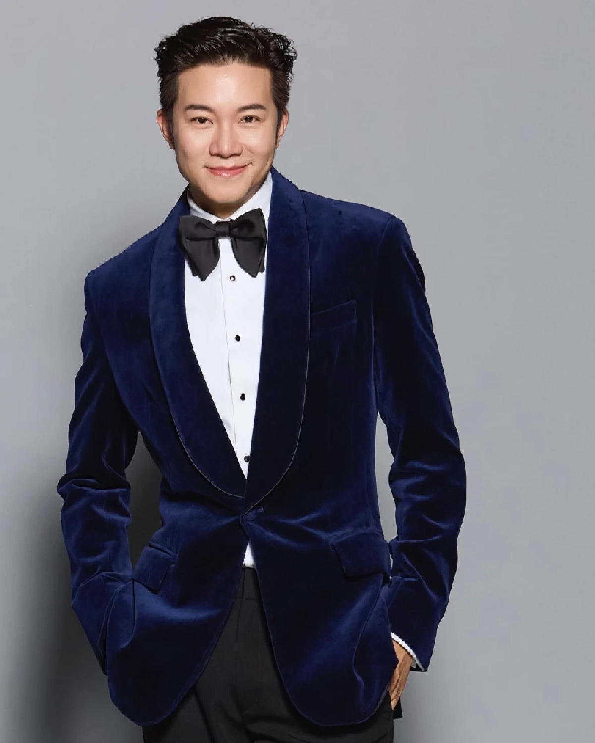 \"อั๋น ภูวนาท\" ชี้ทางออกรัฐบาลแนะใช้ \'ความสร้างสรรค์\' นำทางถวายอาลัย