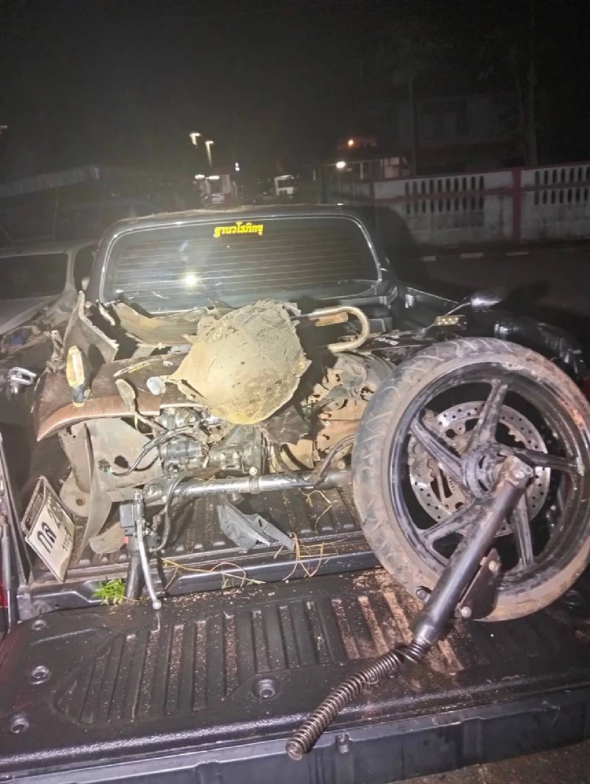 สูญเสีย "ส.ต.ท." กระบะพุ่งชนดับ ขณะกำลังออกตรวจพื้นที่รับผิดชอบ