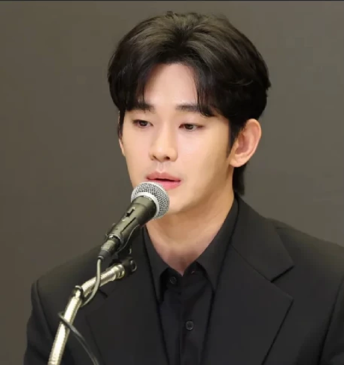 เดือดอีก!\'คิมซูฮยอน\' เคลื่อนไหวครั้งนี สะเทือนทั้งวงการระรอก 2 ปม\'คิมแซรน\'