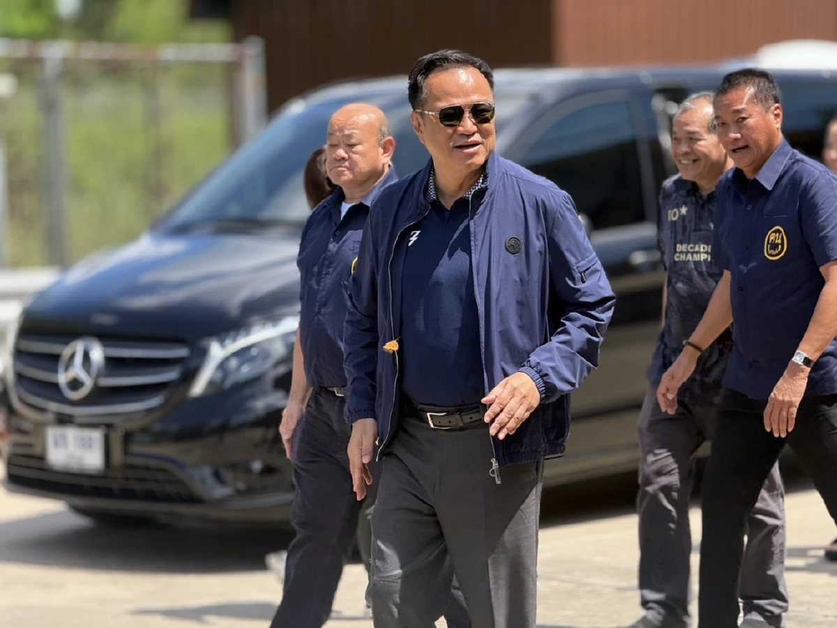 วันเกิด \"เนวิน\" สุดคึกคัก ทำพิธีศักดิ์สิทธิ์ความเชื่อตระกูลชิดชอบ