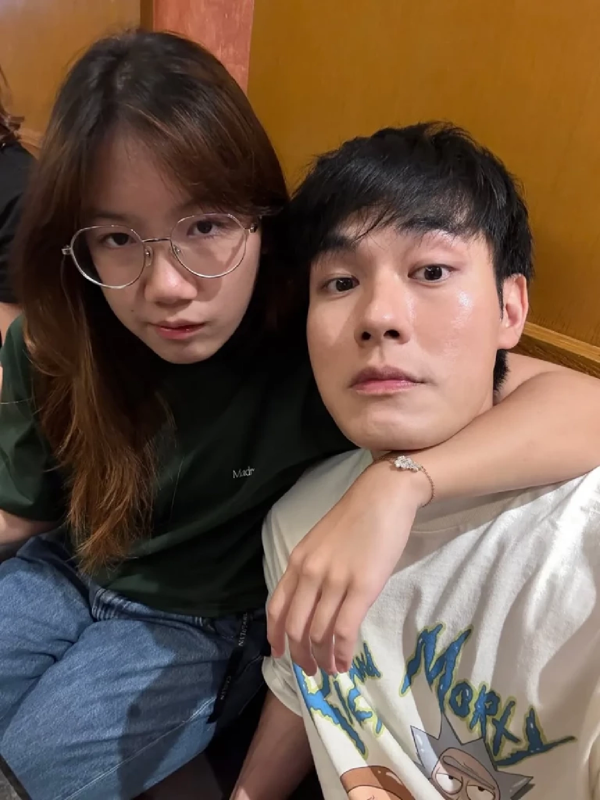 \"หน่อง ธนา\" เคลียร์ดราม่า \"น้องวันใหม่” ถูกวิจารณ์ไร้มารยาท ขอโทษหากทำให้ไม่สบายใจ 