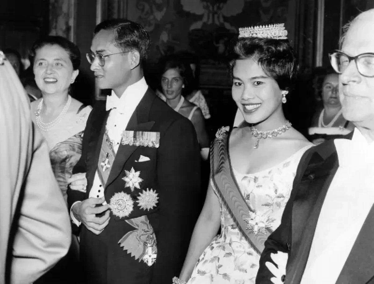 9 พระราชกรณียกิจ \"แม่ของแผ่นดิน\" โอบอุ้มคนไทยให้อยู่ดีมีสุขอย่างยั่งยืน