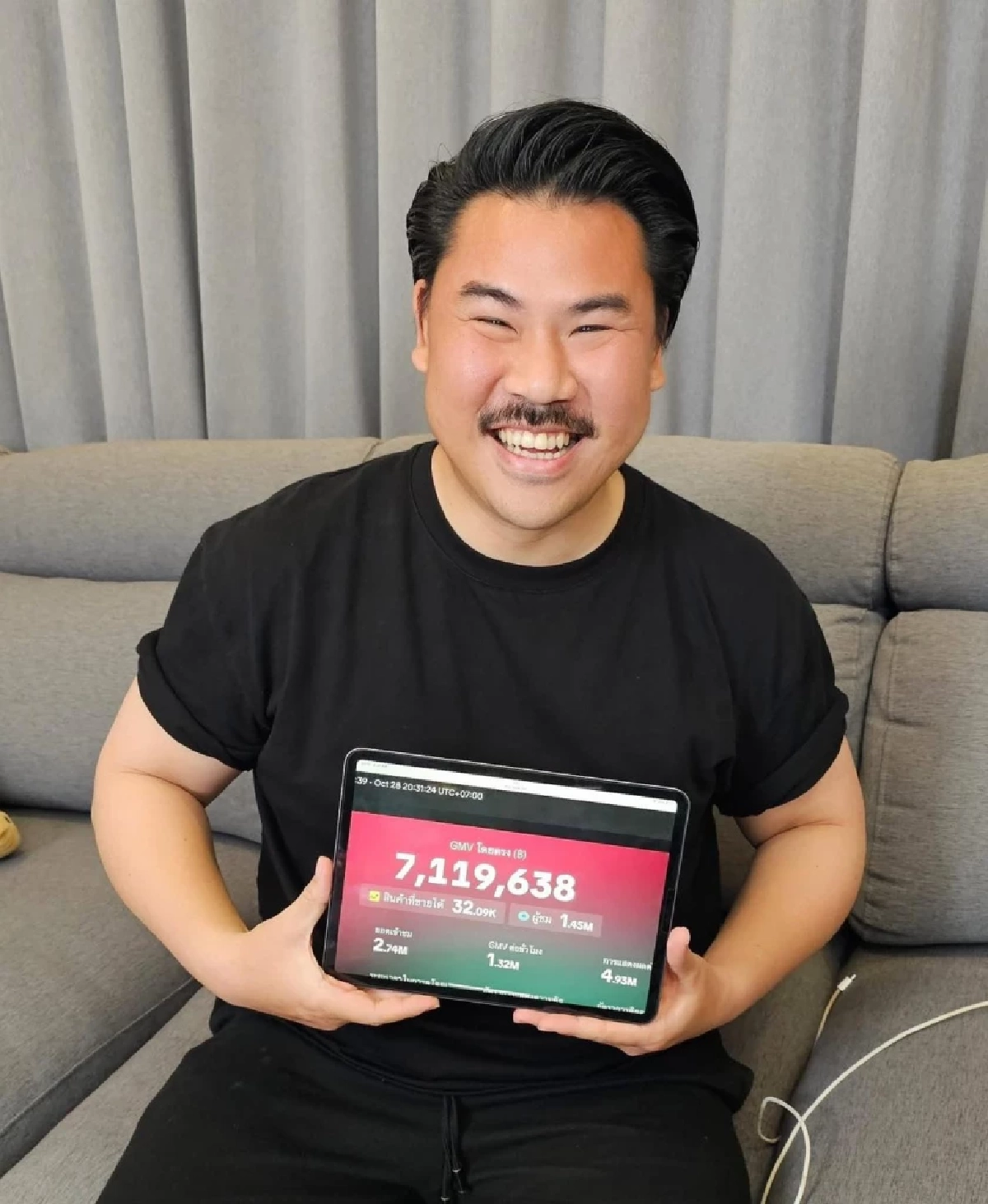 \'ณวัฒน์\' เดือดกลางไลฟ์! อีก ซัด\'กัน จอมพลัง\'ปมฮีโร่ คืนเงิน?