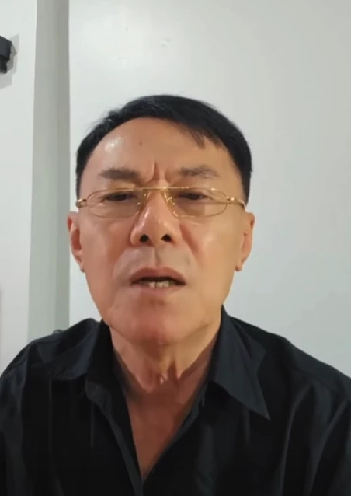 ฟาดแซ่บ! \'ท่านเรวัช\'ซัด อดีต สส.หญิงวัยดึก? หลังโพสต์ปมลอยกระทง