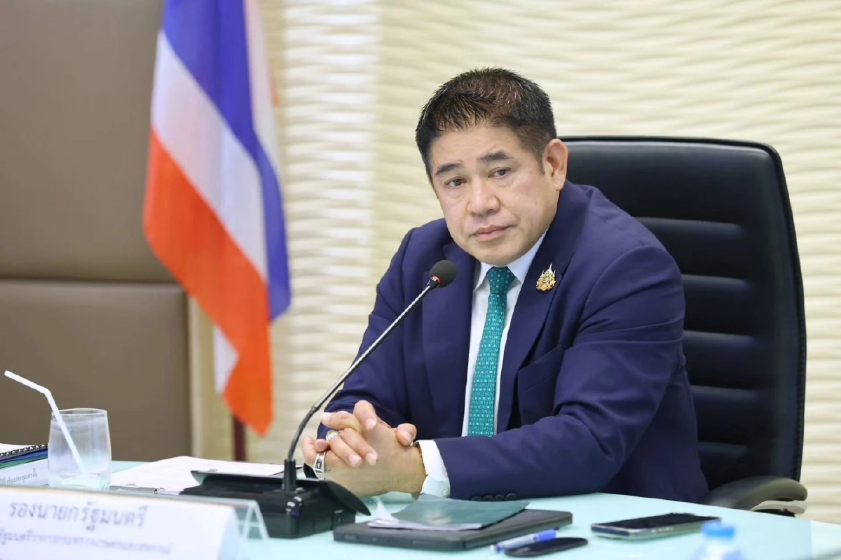 ‘โรม’ เตือน ‘อนุทิน’ เสนอปลด ‘ร.อ.ธรรมนัส’ พ้นตำแหน่ง ปม ‘เบน สมิธ’
